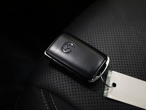 Used 2024 MAZDA CX-90 3.3 Turbo w/ Preferred Plus image 37