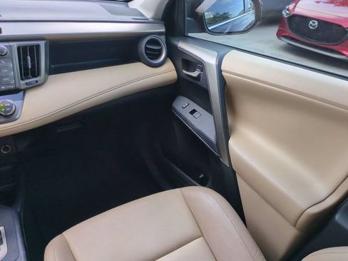 Used 2013 Toyota RAV4 Limited FWD image 19