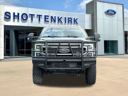 Used 2021 Ford F250 Lariat w/ Tremor Off-Road Package AWD/4WD image 2