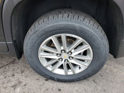 Certified 2023 Chevrolet Traverse LT w/ LPO, Floor Liner Package image 31