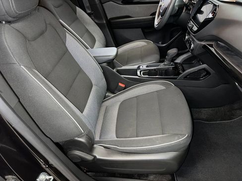 Certified 2023 Chevrolet TrailBlazer LT w/ Convenience Package image 30