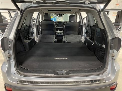 Used 2016 Toyota Highlander Limited Platinum image 20