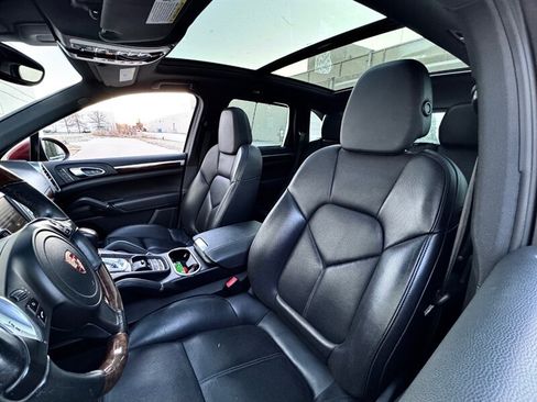 Used 2014 Porsche Cayenne image 21