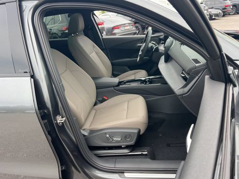 New 2026 Audi Q3 quattro 2.0T AWD/4WD image 30