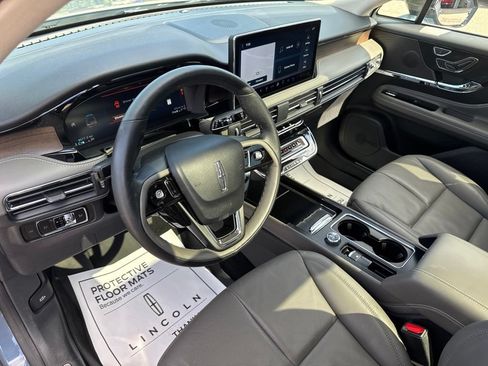 Used 2023 Lincoln Corsair Reserve AWD/4WD image 18