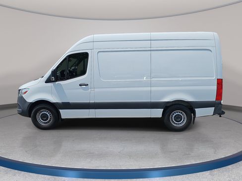 Used 2023 Mercedes-Benz Sprinter 2500 image 8