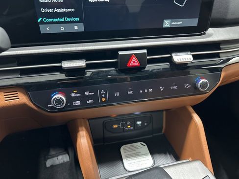 New 2026 Kia Sportage X-Line w/ X-Line Premium Package image 19