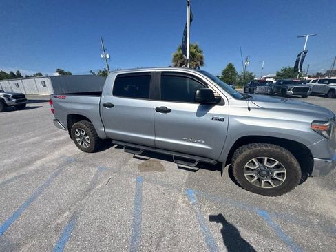 Used 2018 Toyota Tundra SR5 AWD/4WD image 13