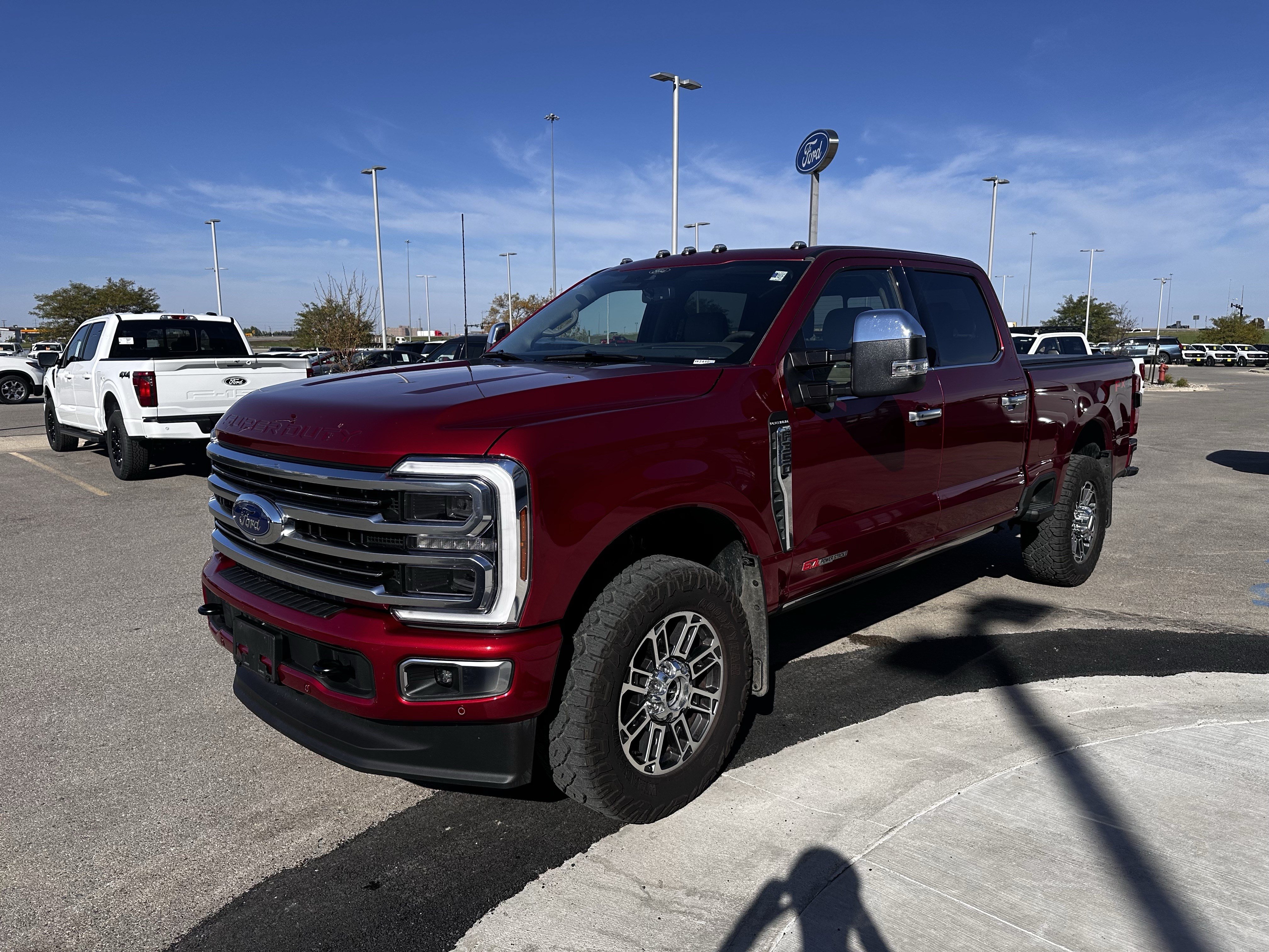 Used 2026 Ford F350 Platinum w/ Platinum Plus Package AWD/4WD image 2