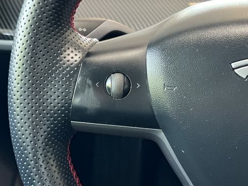 Used 2019 Tesla Model 3 Standard Range RWD image 25
