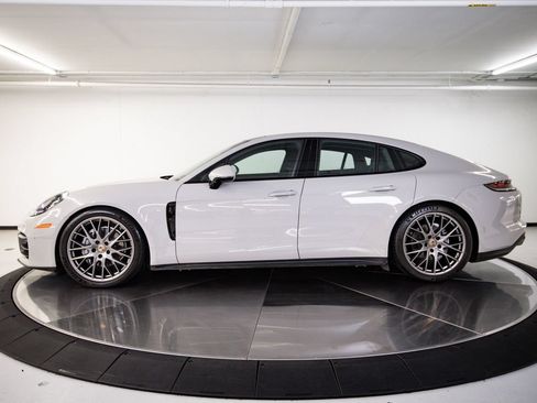 Certified 2022 Porsche Panamera 4 AWD/4WD image 2