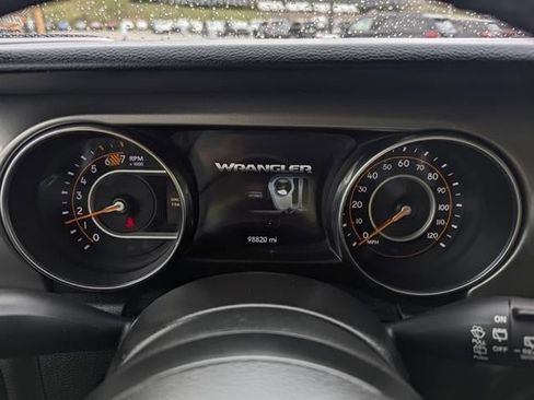 Used 2021 Jeep Wrangler Unlimited Sport AWD/4WD image 2