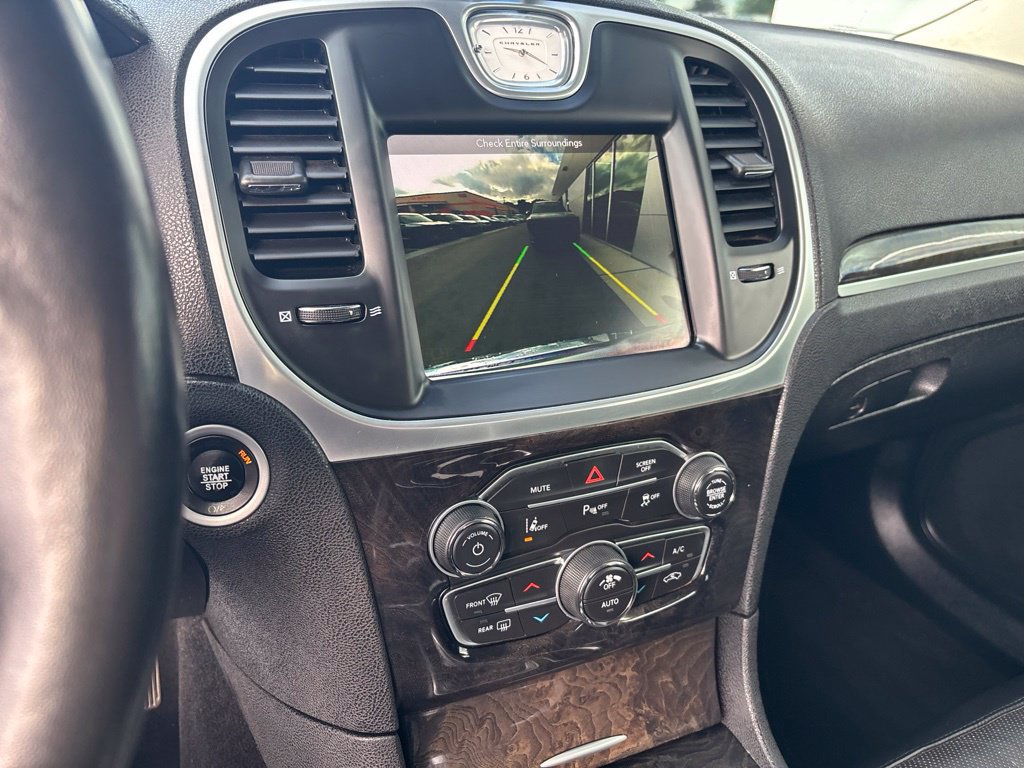 Used 2019 Chrysler 300 Limited w/ Safetytec Plus Group RWD image 10