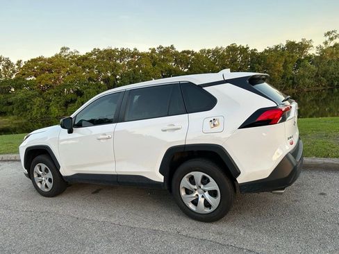 Used 2024 Toyota RAV4 LE image 3