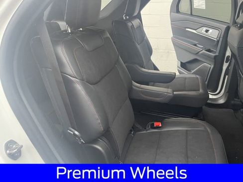 New 2026 Ford Explorer ST image 24