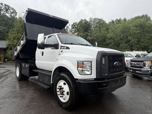 Used 2017 Ford F650 2WD SuperCab Super Duty image 18