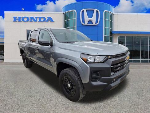Used 2024 Chevrolet Colorado W/T RWD image 11