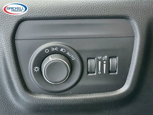 Used 2024 Jeep Grand Cherokee Altitude RWD image 34