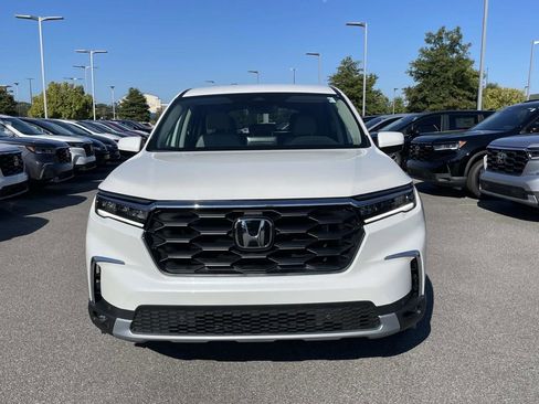 New 2025 Honda Pilot EX-L image 8