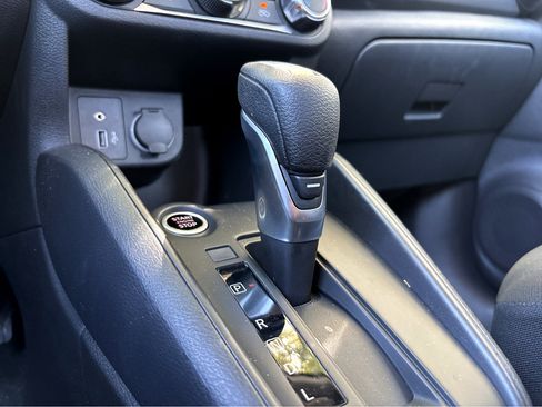 Used 2025 Nissan Kicks Play S image 15