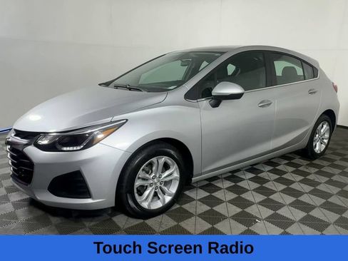 Used 2019 Chevrolet Cruze LT FWD image 6