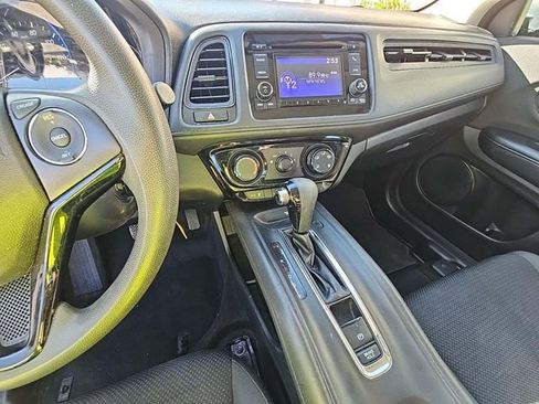 Used 2020 Honda HR-V LX image 10