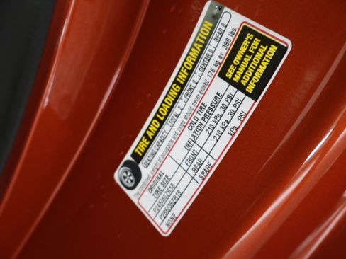 Used 2005 Chevrolet Corvette Convertible w/ Preferred Equipment Group RWD image 52
