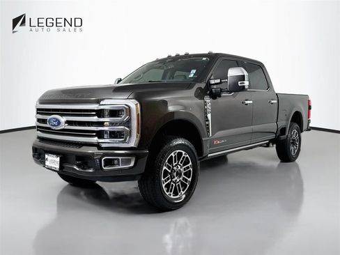 Used 2025 Ford F350 Platinum w/ Platinum Plus Package AWD/4WD image 1