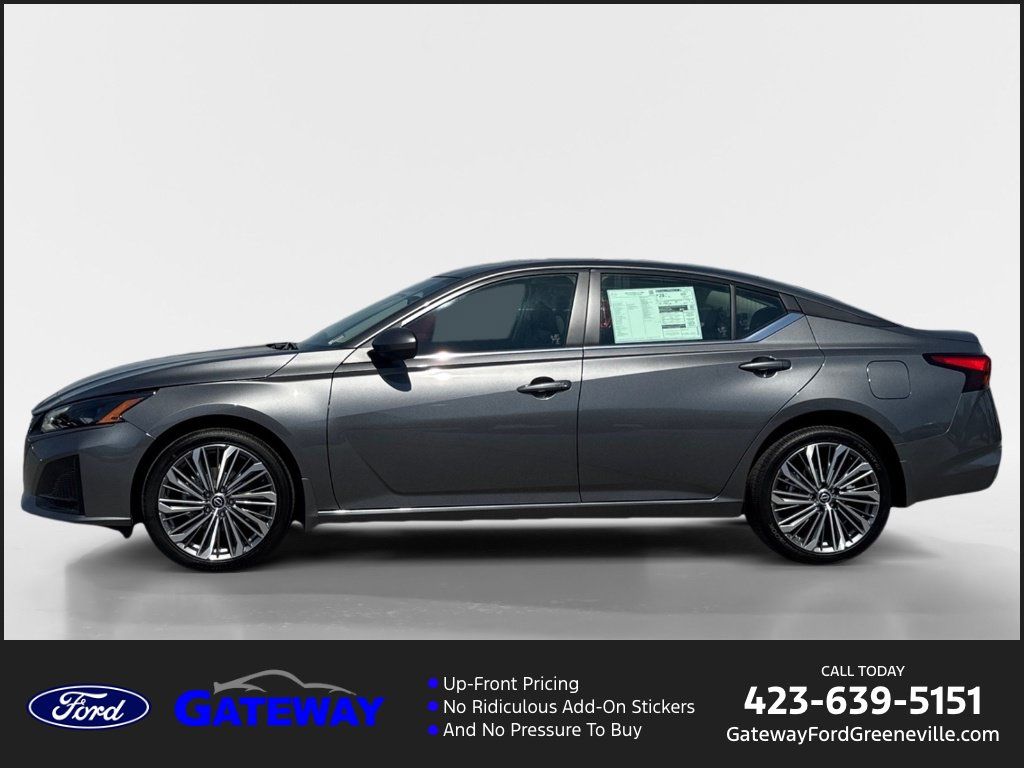 Used 2026 Nissan Altima 2.5 SV w/ SV Premium Package AWD/4WD image 1