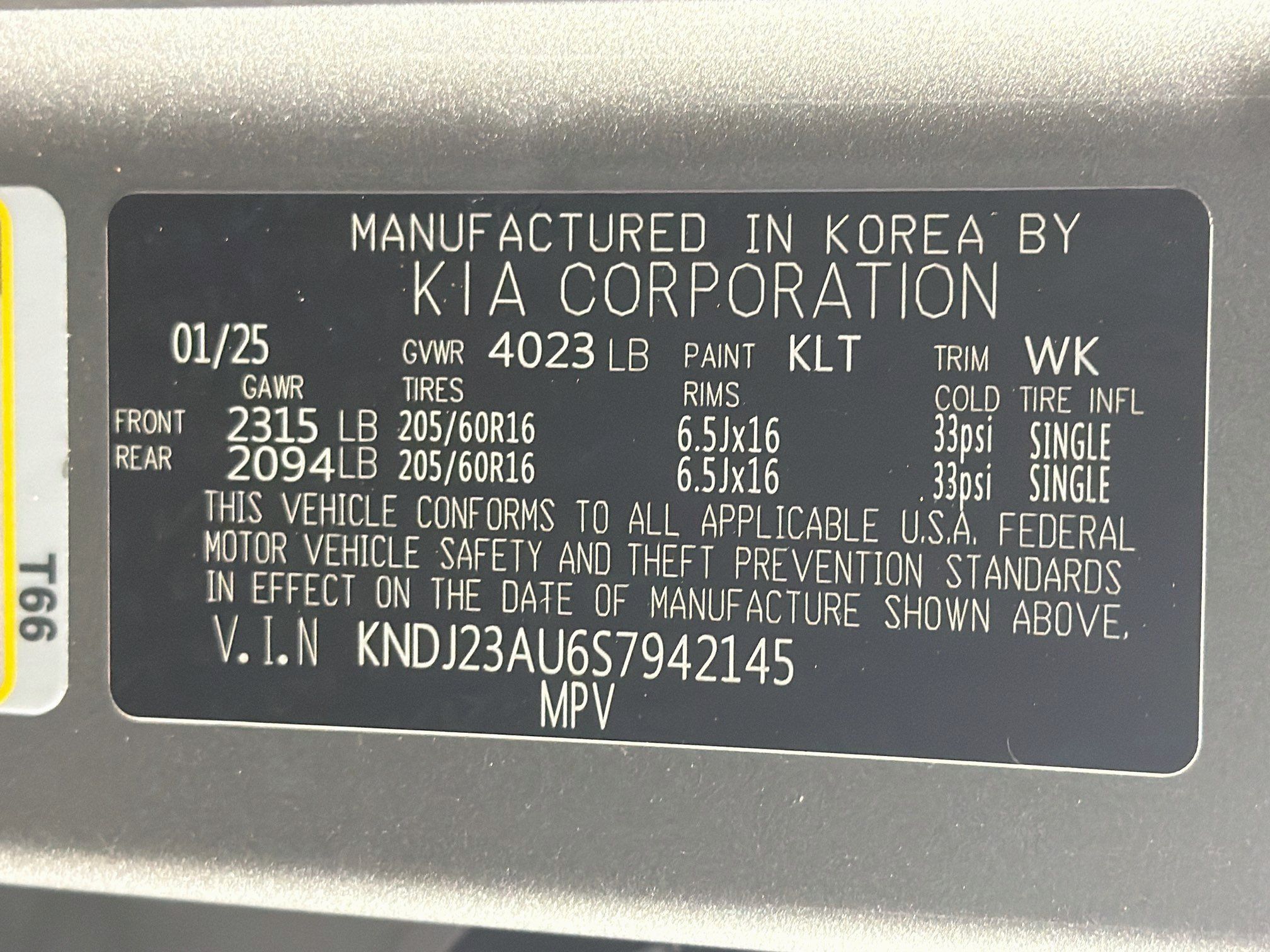 Used 2025 Kia Soul LX w/ LX Technology Package FWD image 12
