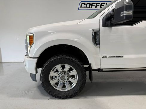 Used 2017 Ford F250 Platinum w/ Platinum Ultimate Package AWD/4WD image 10