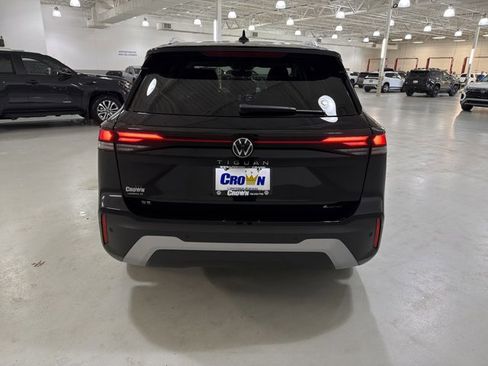 New 2026 Volkswagen Tiguan SE AWD/4WD image 7