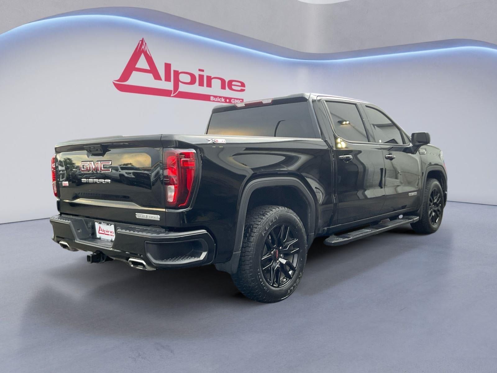 Used 2024 GMC Sierra 1500 Elevation w/ X31 Off-Road Package AWD/4WD image 5