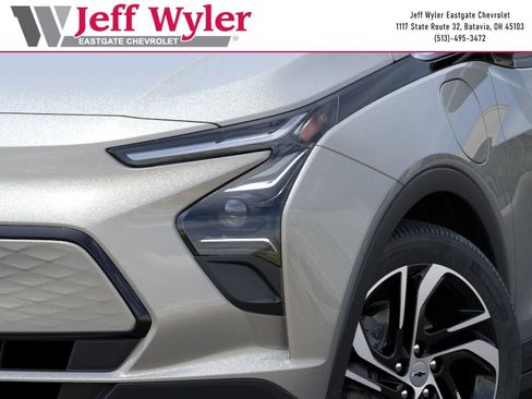 New 2023 Chevrolet Bolt LT w/ Infotainment Package image 11