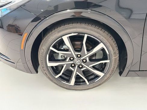 New 2026 Toyota Prius Plug-In Hybrid FWD image 25