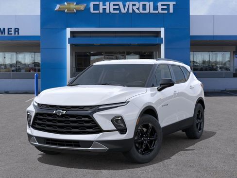 New 2026 Chevrolet Blazer LT image 6