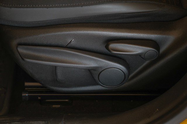 Used 2023 Jeep Renegade Latitude AWD/4WD image 10