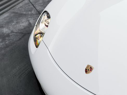 Used 2015 Porsche 918 Spyder image 50