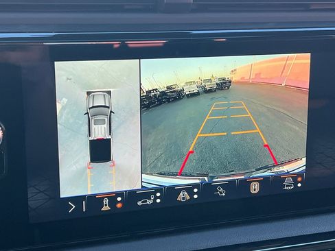 New 2026 GMC Sierra 1500 AT4 w/ AT4 Premium Package image 18