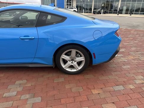 Used 2026 Ford Mustang Premium RWD image 6