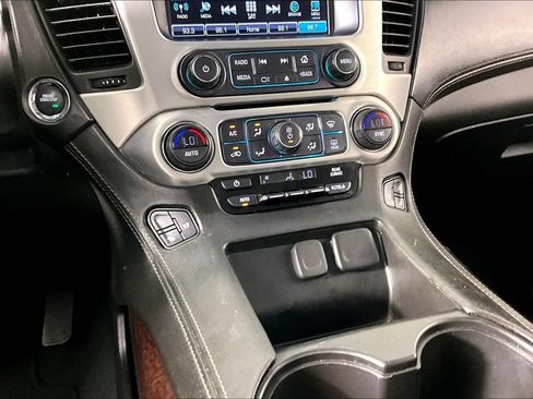 Used 2019 GMC Yukon XL SLT w/ Open Road Package RWD image 7