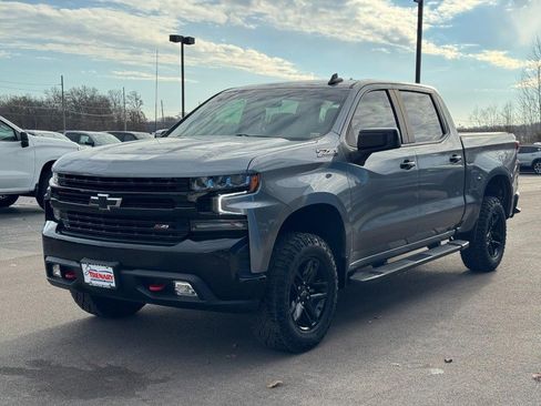 Used 2022 Chevrolet Silverado 1500 LT Trail Boss w/ LPO, Dark Essentials Package image 8