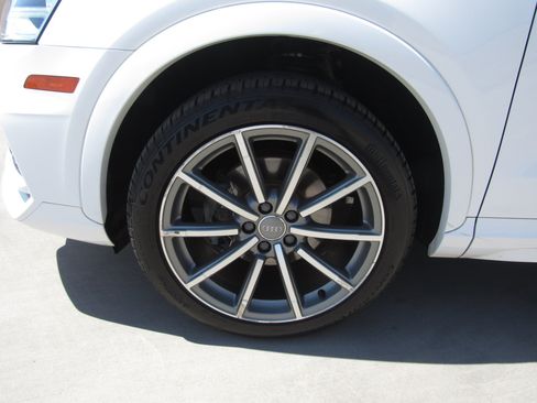 Used 2018 Audi Q3 2.0T Premium AWD/4WD image 4