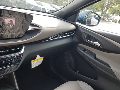 New 2026 Buick Envista Avenir FWD image 25
