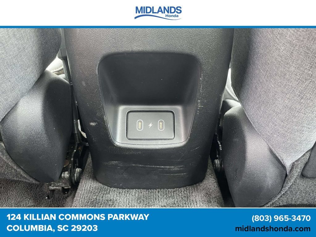 Used 2024 Hyundai Elantra Limited FWD image 11