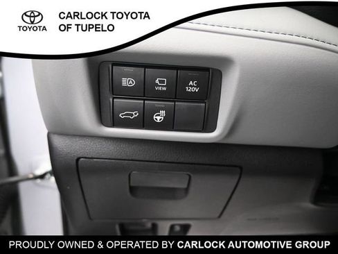 Used 2023 Toyota Highlander Platinum image 19