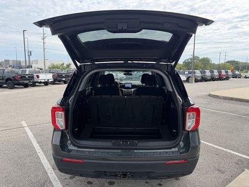 Used 2023 Ford Explorer XLT w/ Class IV Trailer Tow Package AWD/4WD image 5