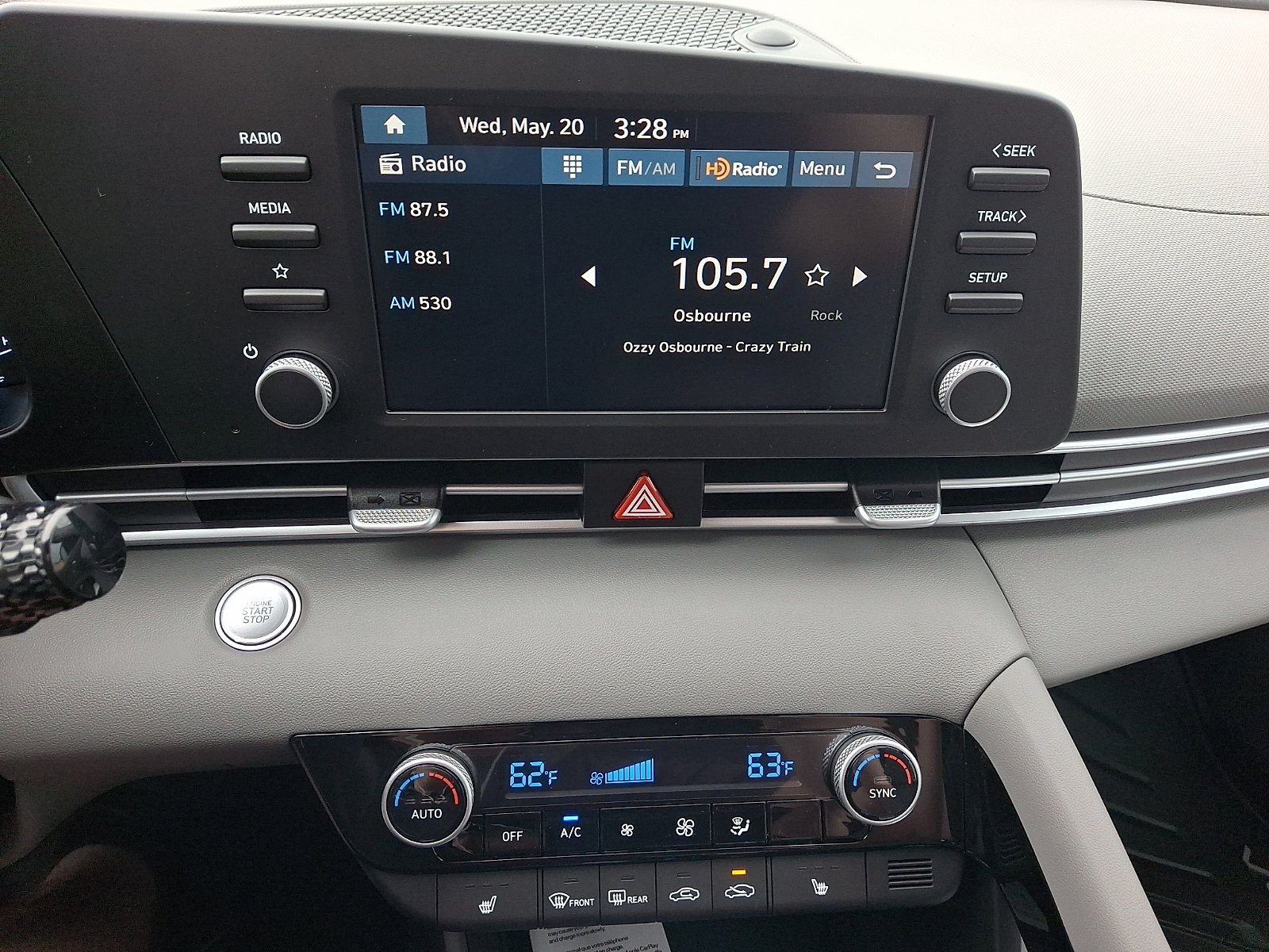 New 2026 Hyundai Elantra SEL Sport Premium FWD image 9