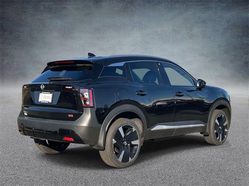 New 2026 Nissan Kicks SR image 2