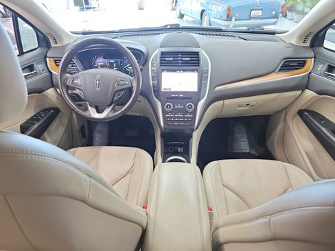 Used 2019 Lincoln MKC Select w/ Select Plus Package AWD/4WD image 11